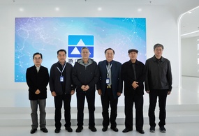 省慈善聯(lián)合總會(huì)陳加元會(huì)長(zhǎng)一行到公司總部走訪調(diào)研